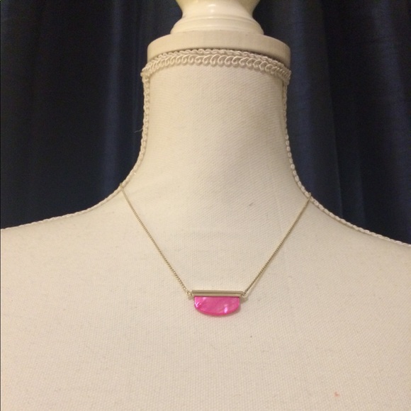 NWT Kendra Scott Dean Pendant Necklace in Pink MOP - Picture 3 of 5